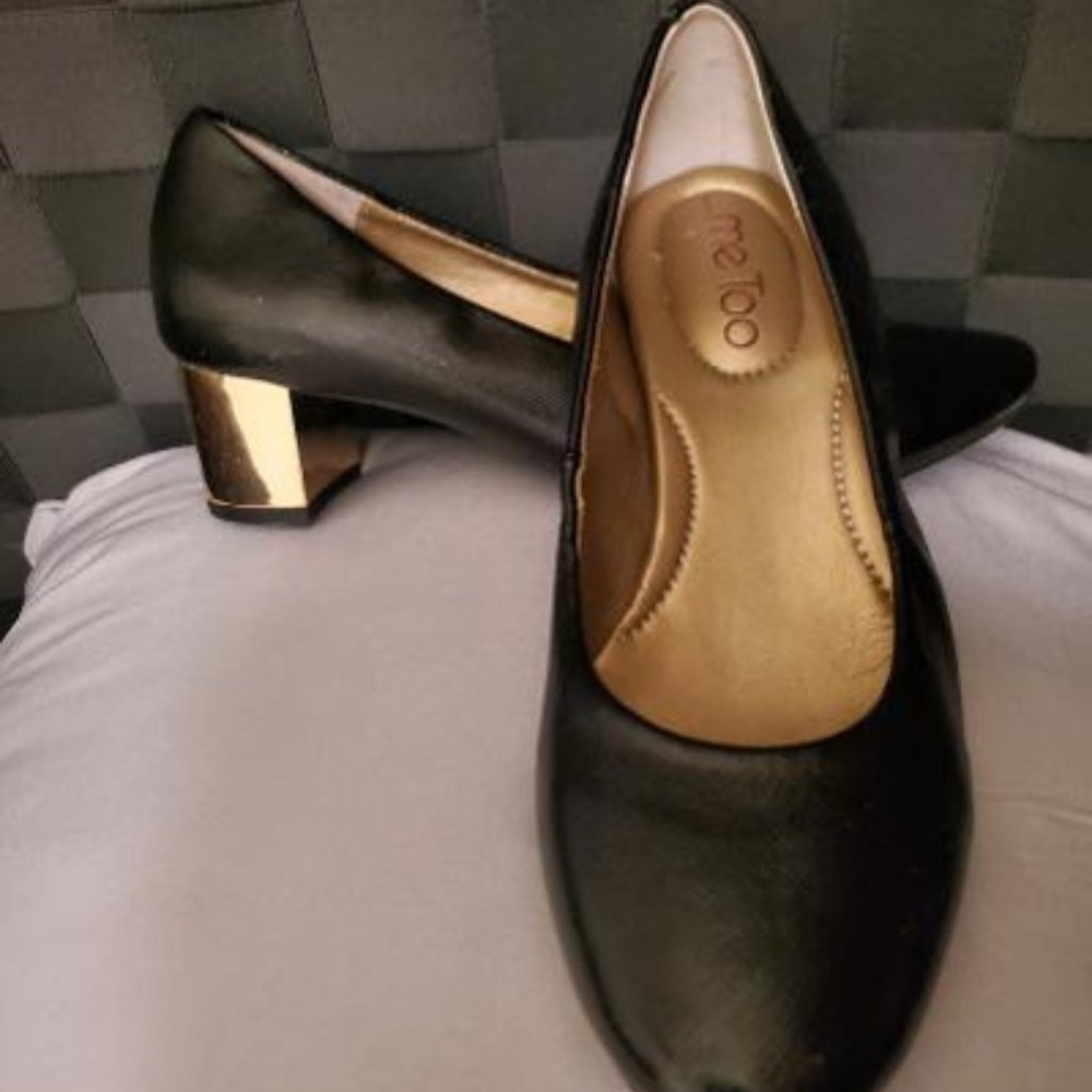 Me Too Low Heel Closed Pump